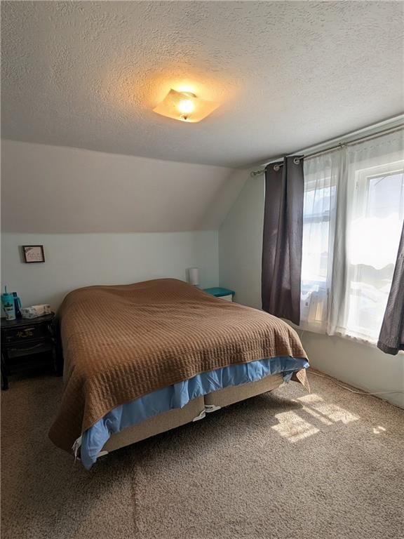 Photo 12 of 18 - 3223 Penn Street, St Joseph, MO 64507
