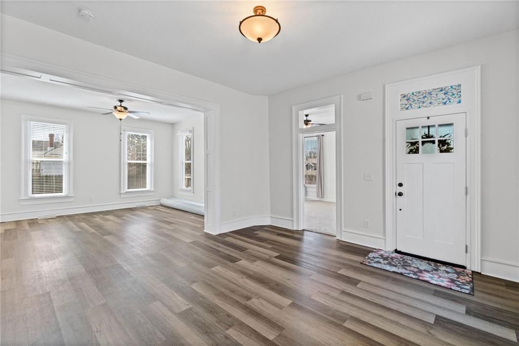 303 S Elm Street — photo 4