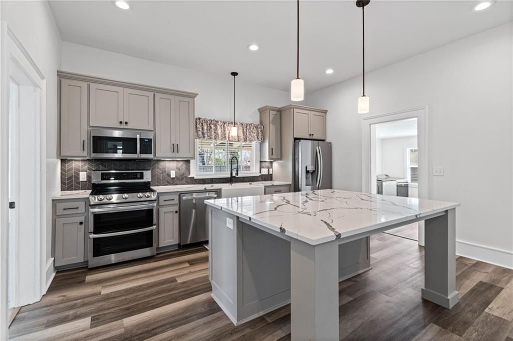 303 S Elm Street — photo 10