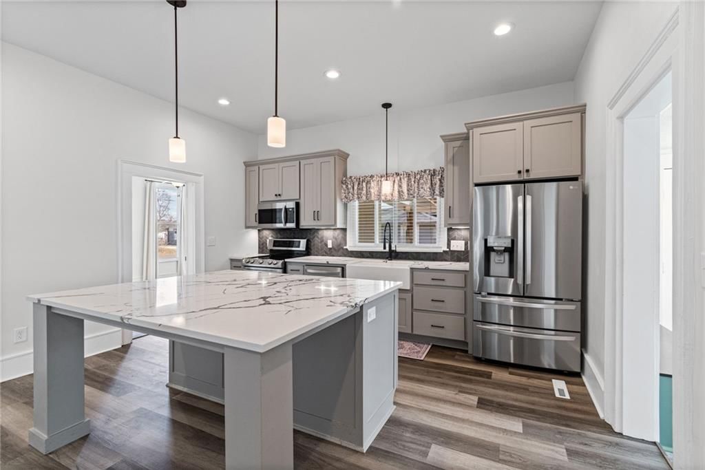 303 S Elm Street — photo 11