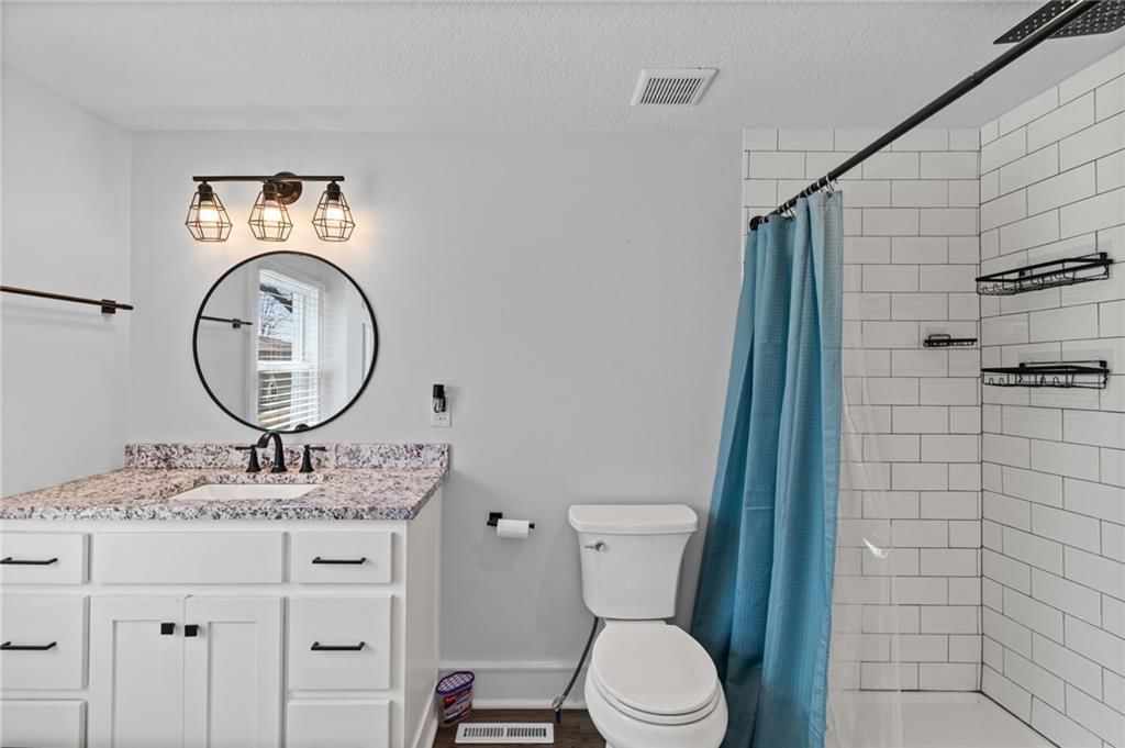 303 S Elm Street — photo 18