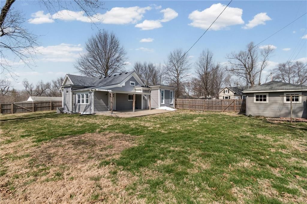 303 S Elm Street — photo 28