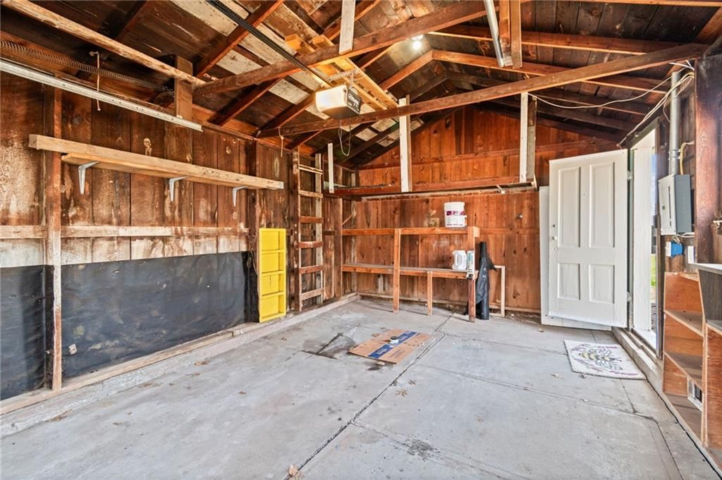 303 S Elm Street — photo 33