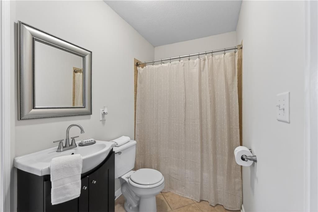 121 E 80th Street — photo 23