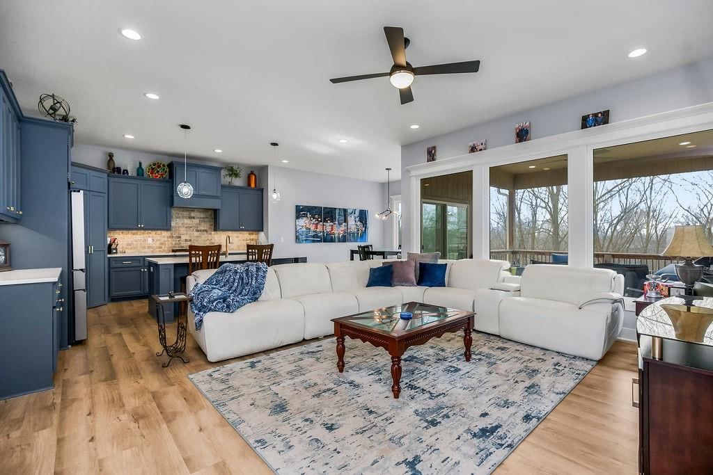 1009 N Independence Street — photo 5