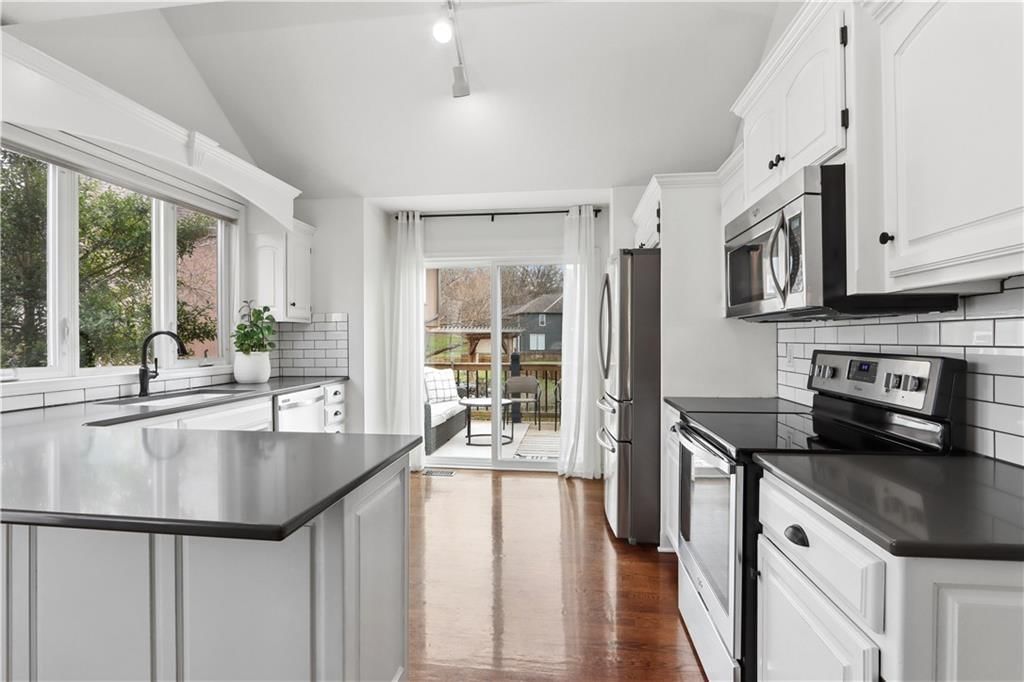 101 NE Misty Meadow Lane — photo 9