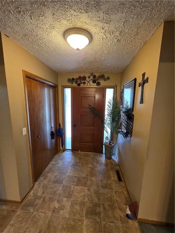 2300 Sue Lane — photo 13