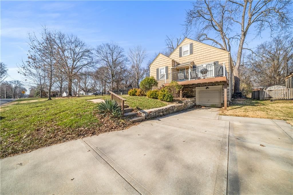 5000 NEOSHO Lane — photo 2