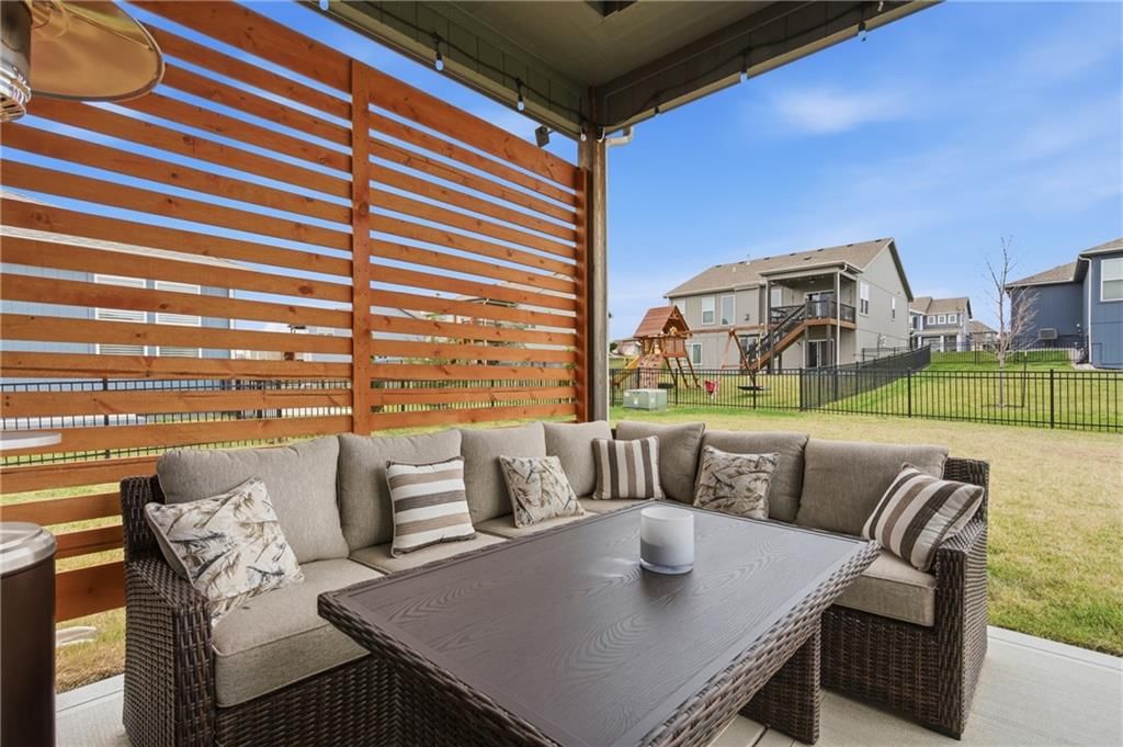 4406 SW Amethyst Drive — photo 36