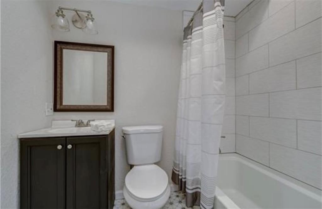 2024 E 48th Terrace — photo 20