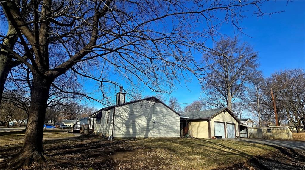 402 Vine Street — photo 21