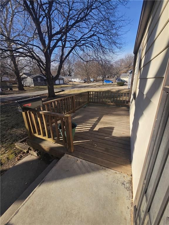 402 Vine Street — photo 23