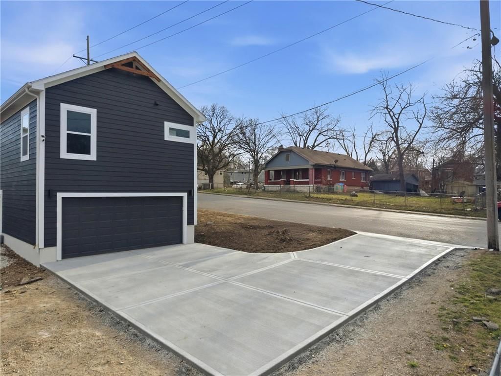 1240 Riverview Avenue — photo 13