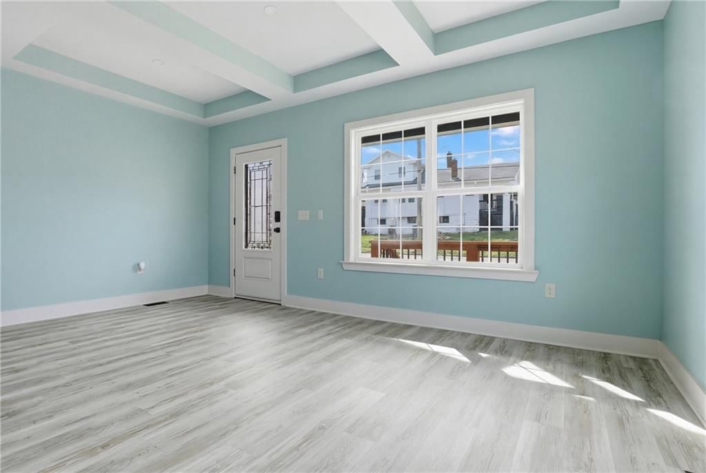 1240 Riverview Avenue — photo 14
