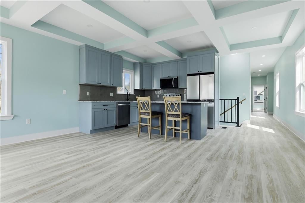 1240 Riverview Avenue — photo 15