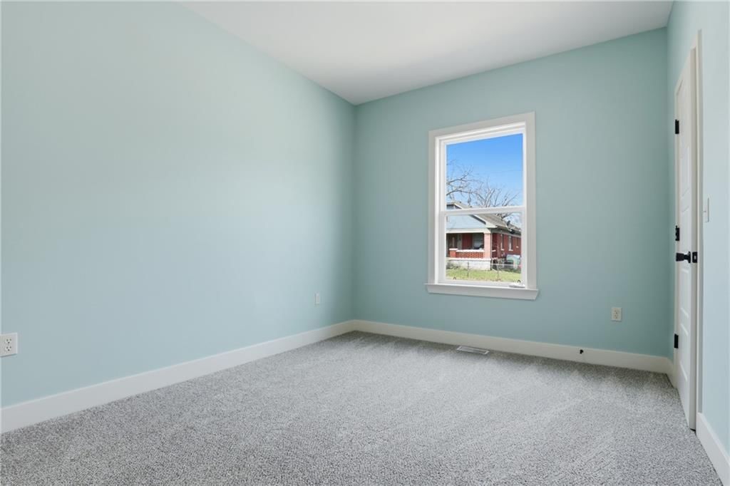 1240 Riverview Avenue — photo 26