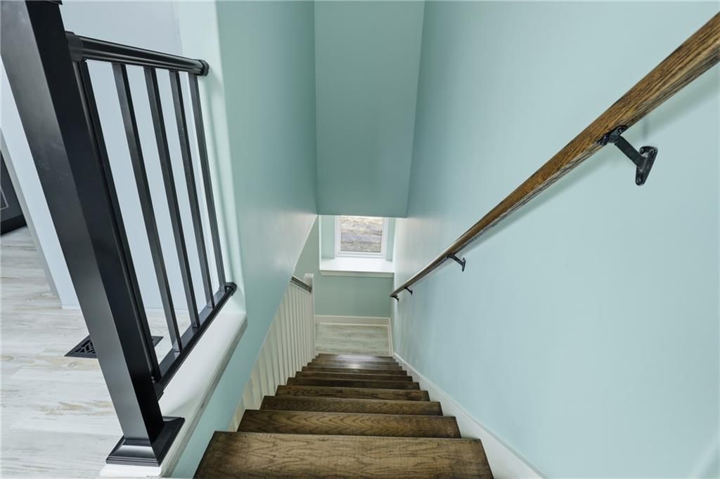 1240 Riverview Avenue — photo 32