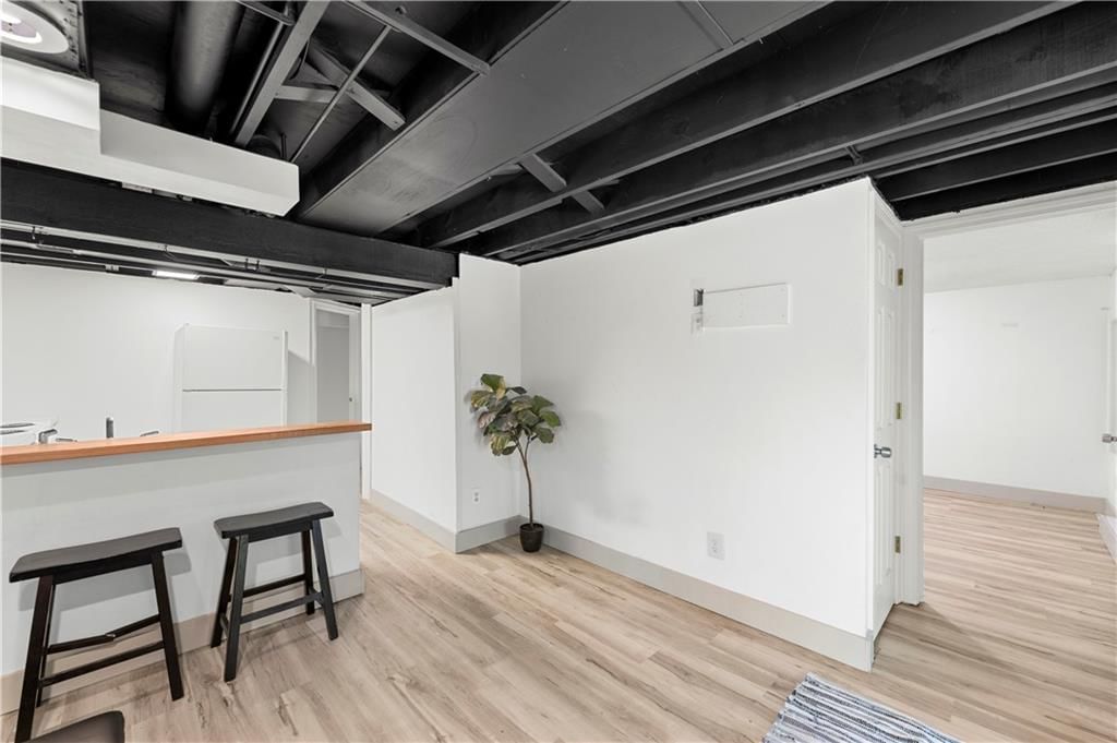 2416 E 110th Street — photo 27