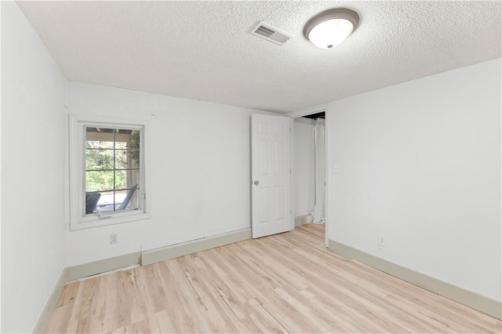 2416 E 110th Street — photo 33
