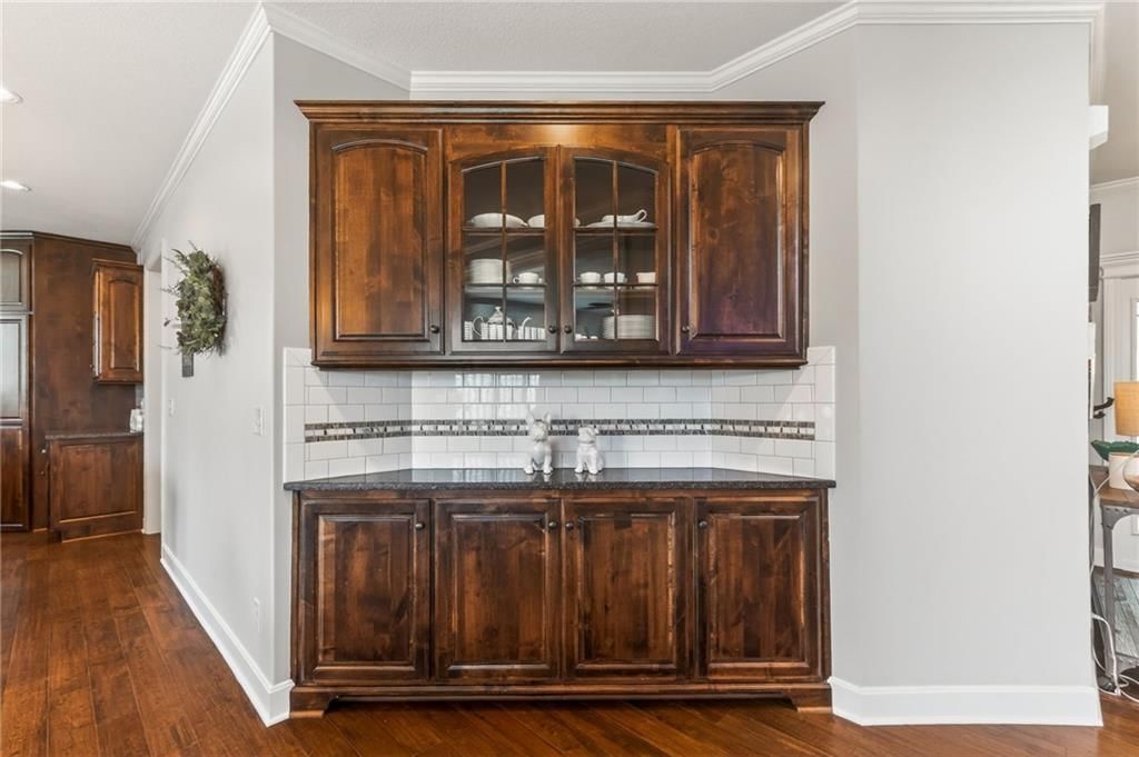8617 Houston Street — photo 14