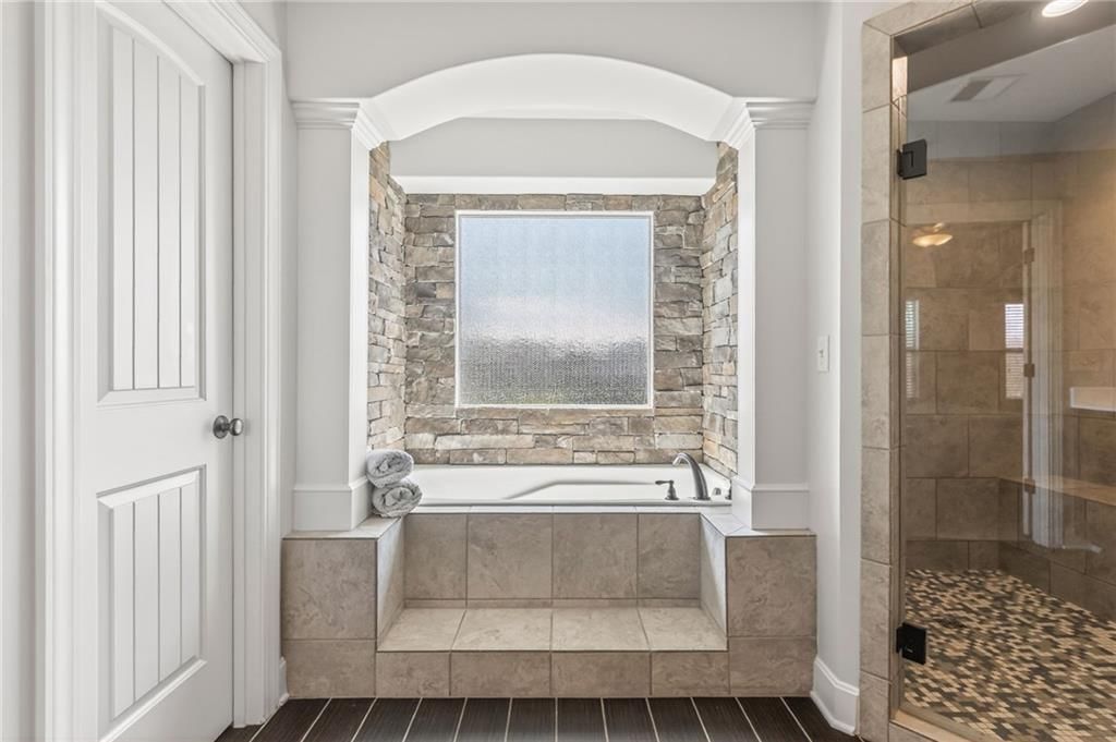 8617 Houston Street — photo 28