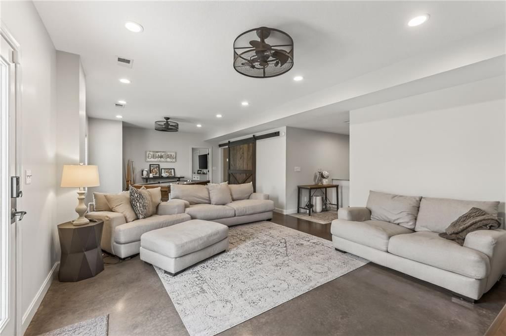 8617 Houston Street — photo 46