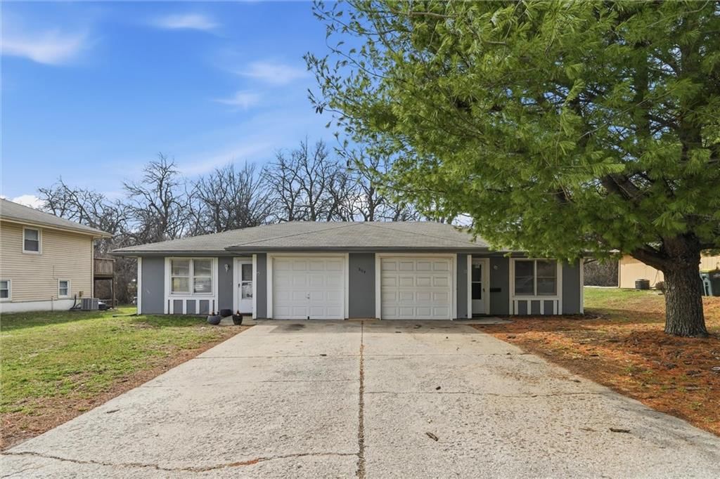 804 NE Banner Drive, Lee's Summit, MO