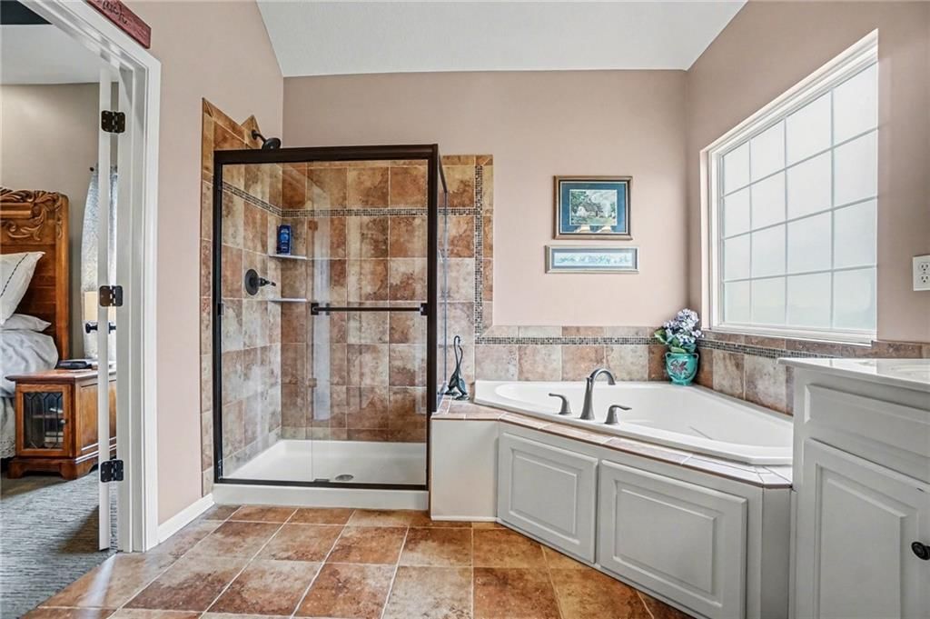 9617 N Adrian Avenue — photo 14