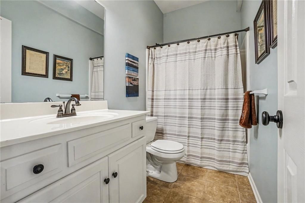 9617 N Adrian Avenue — photo 21