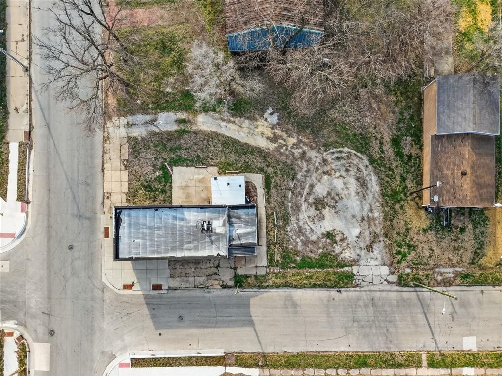 1927 Olive Street — photo 4