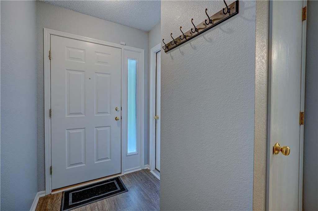 1314 SE Norwood Drive — photo 2