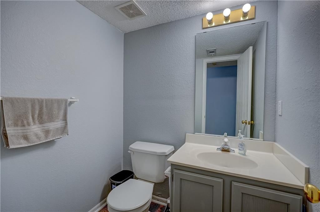 1314 SE Norwood Drive — photo 3