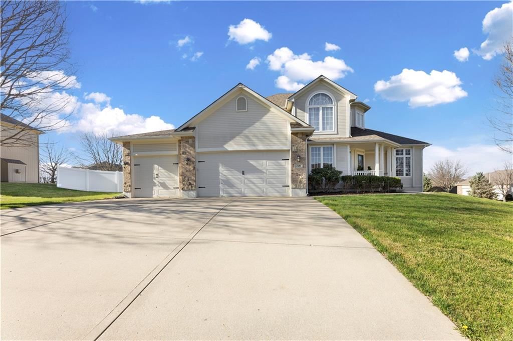1519 Haystack Road, Raymore, MO