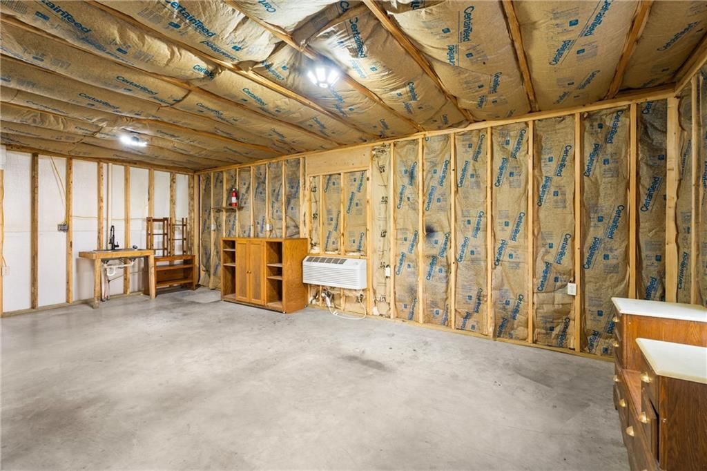 609 N Wood Street — photo 9