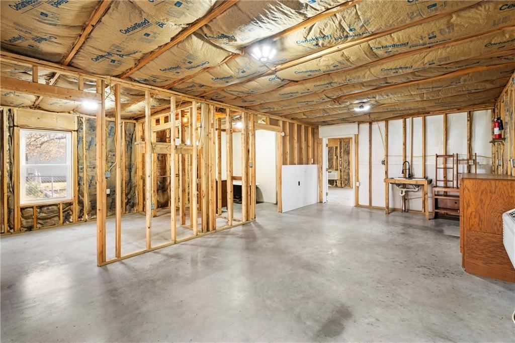 609 N Wood Street — photo 10