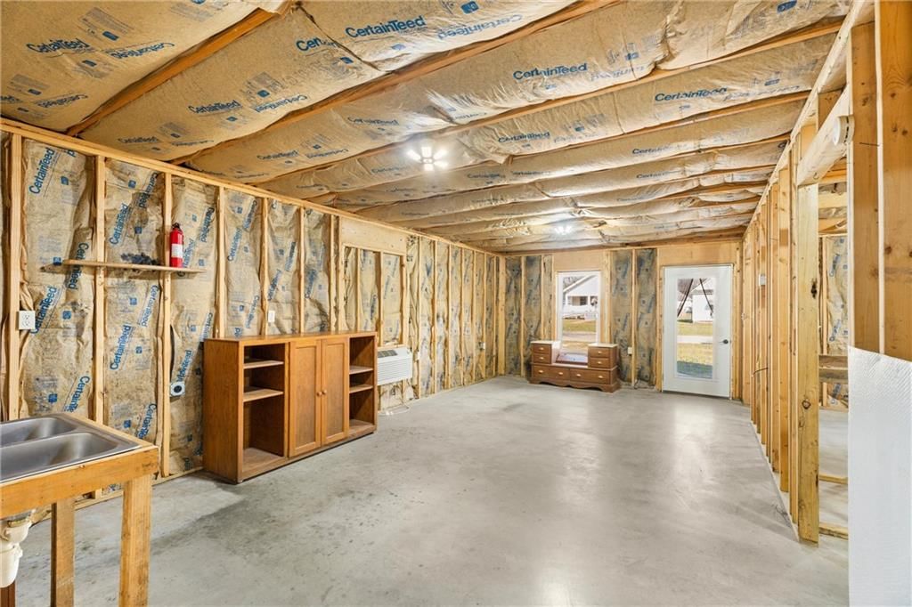 609 N Wood Street — photo 13