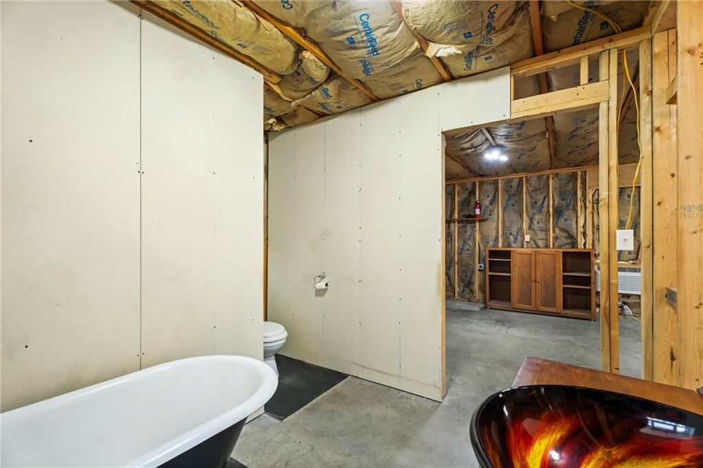 609 N Wood Street — photo 18