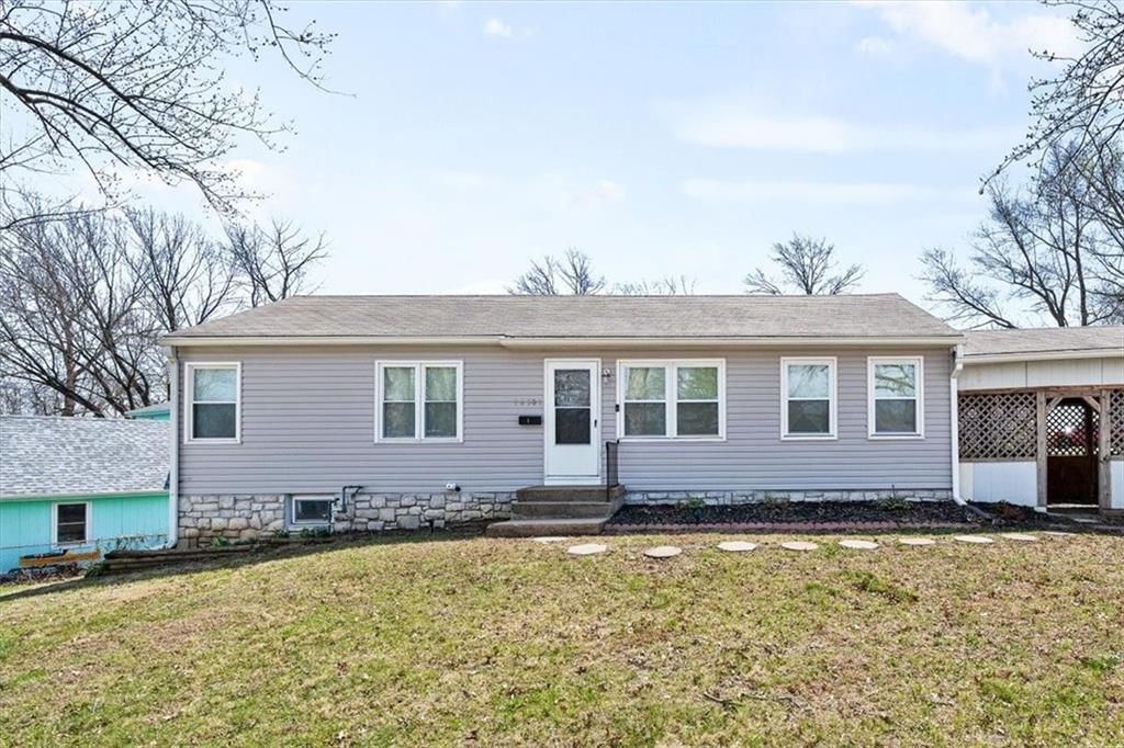 16501 E 3RD Street — photo 1