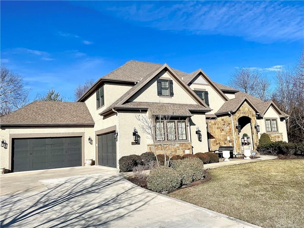 4948 W 141 Terrace, Leawood, KS