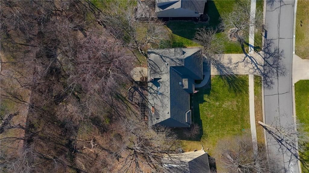 8505 Rosehill Road — photo 9