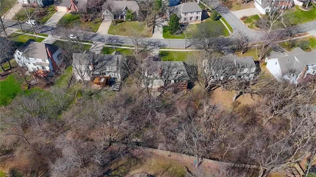 8505 Rosehill Road — photo 10