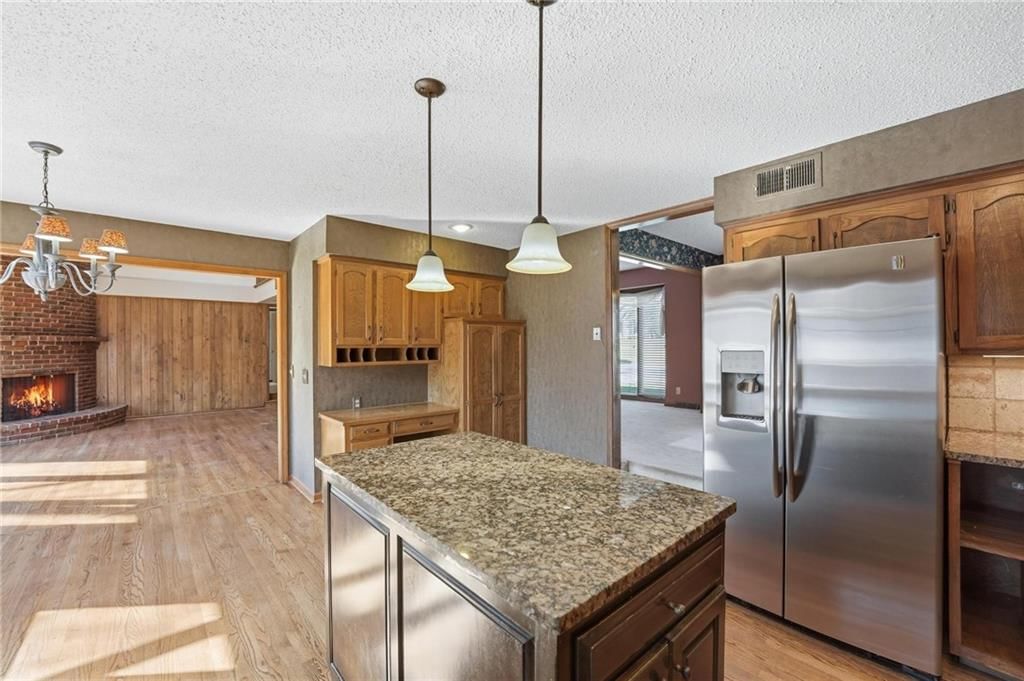 8505 Rosehill Road — photo 24
