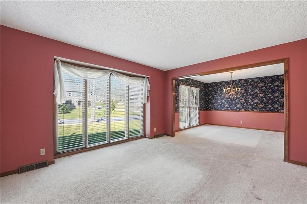 8505 Rosehill Road — photo 27