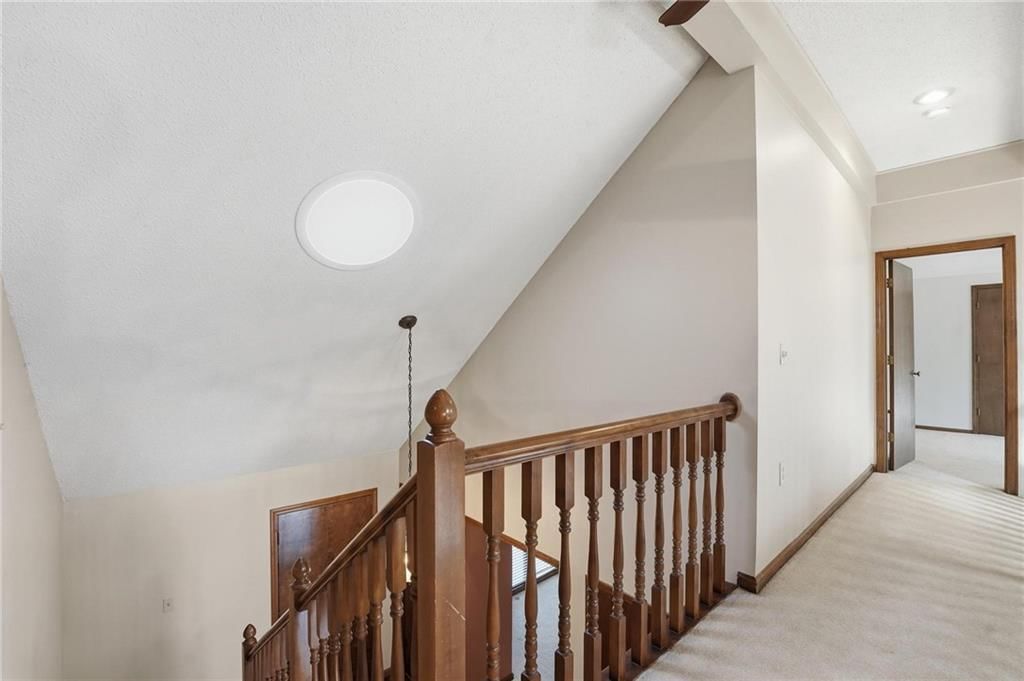 8505 Rosehill Road — photo 33