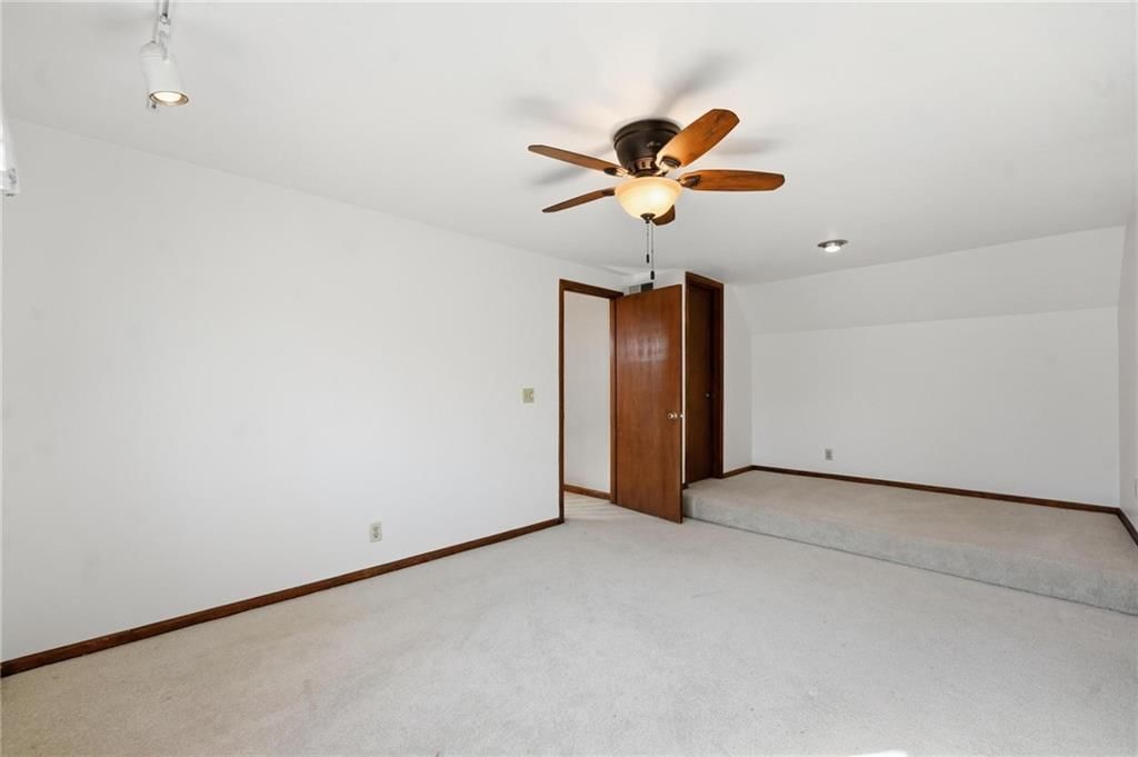 8505 Rosehill Road — photo 36