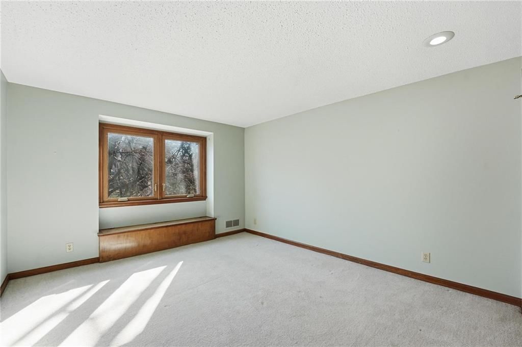 8505 Rosehill Road — photo 39