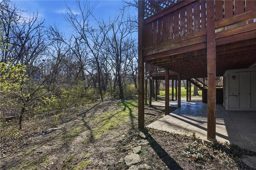 8505 Rosehill Road — photo 49