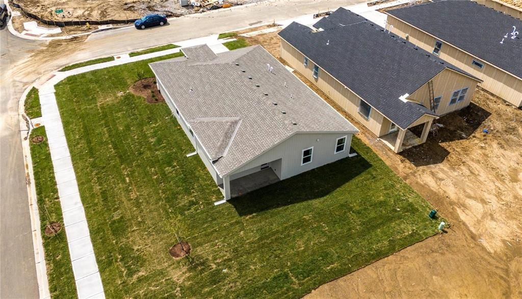 32710 W 176th Terrace — photo 36