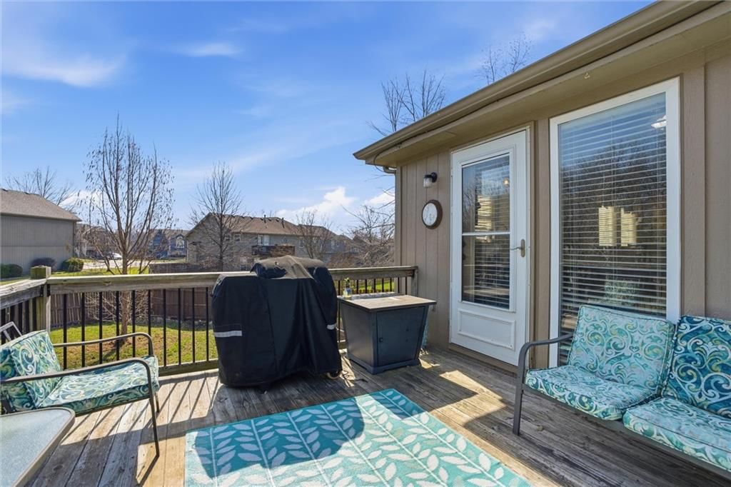 611 Chardonnay Court — photo 32