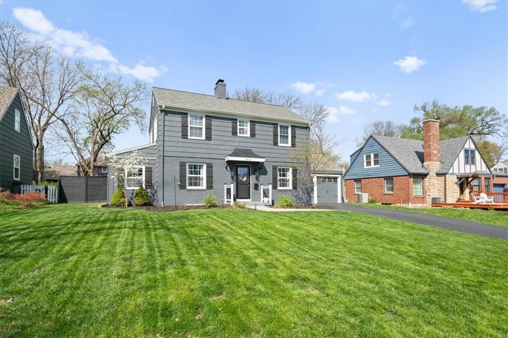 5812 Newton Street — photo 2